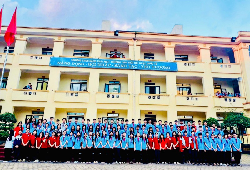 LỄ XUẤT QUÂN ĐỘI TUYỂN DỰ THI HỌC SINH GIỎI TỈNH, NĂM HỌC 2025 – 2026, PHƯỜNG TRƯỜNG VINH